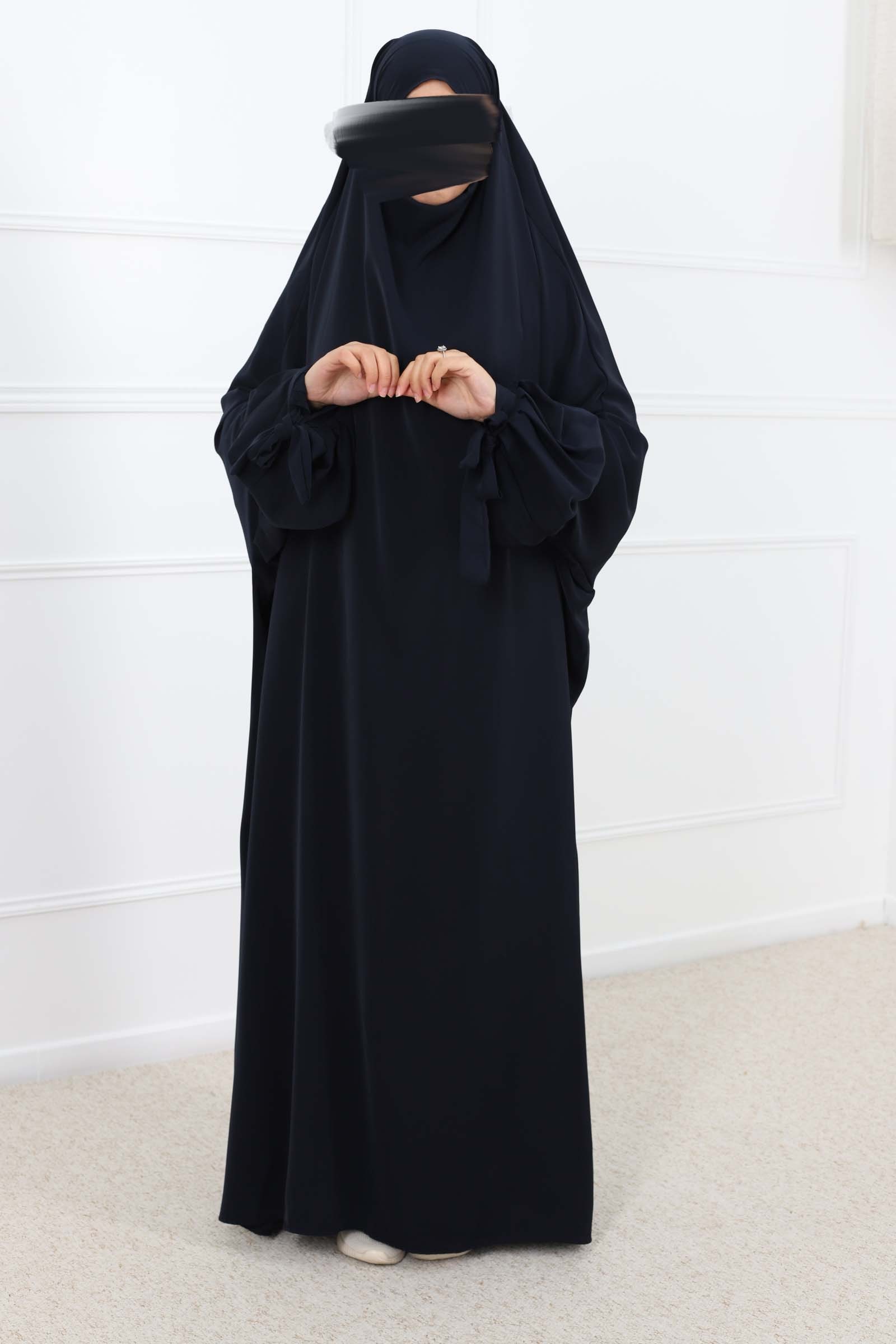 Jilbab 1 pièce en soie de medine  pas chère femme