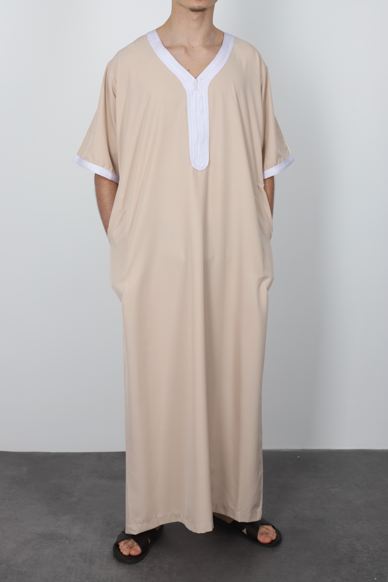 Cheap and unique qamis at Jennah Boutique
