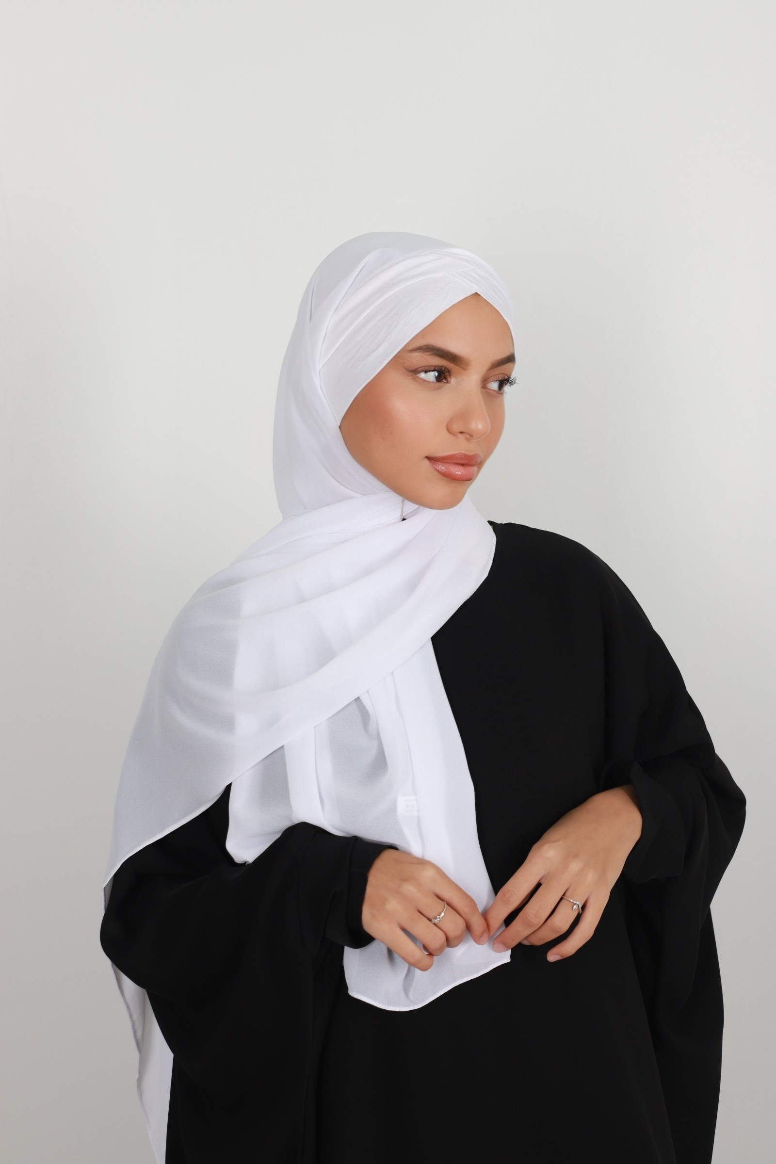    Chiffon hijab with integrated crossover effect cup on the front  