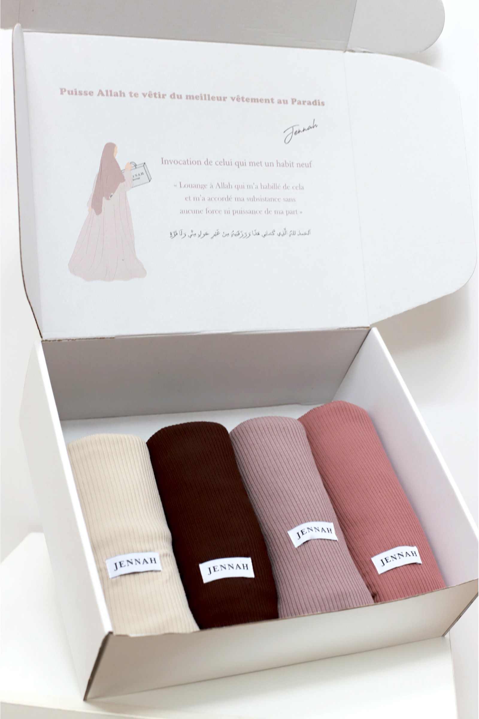Hijab box for veiled Muslim women, veil box to offer women