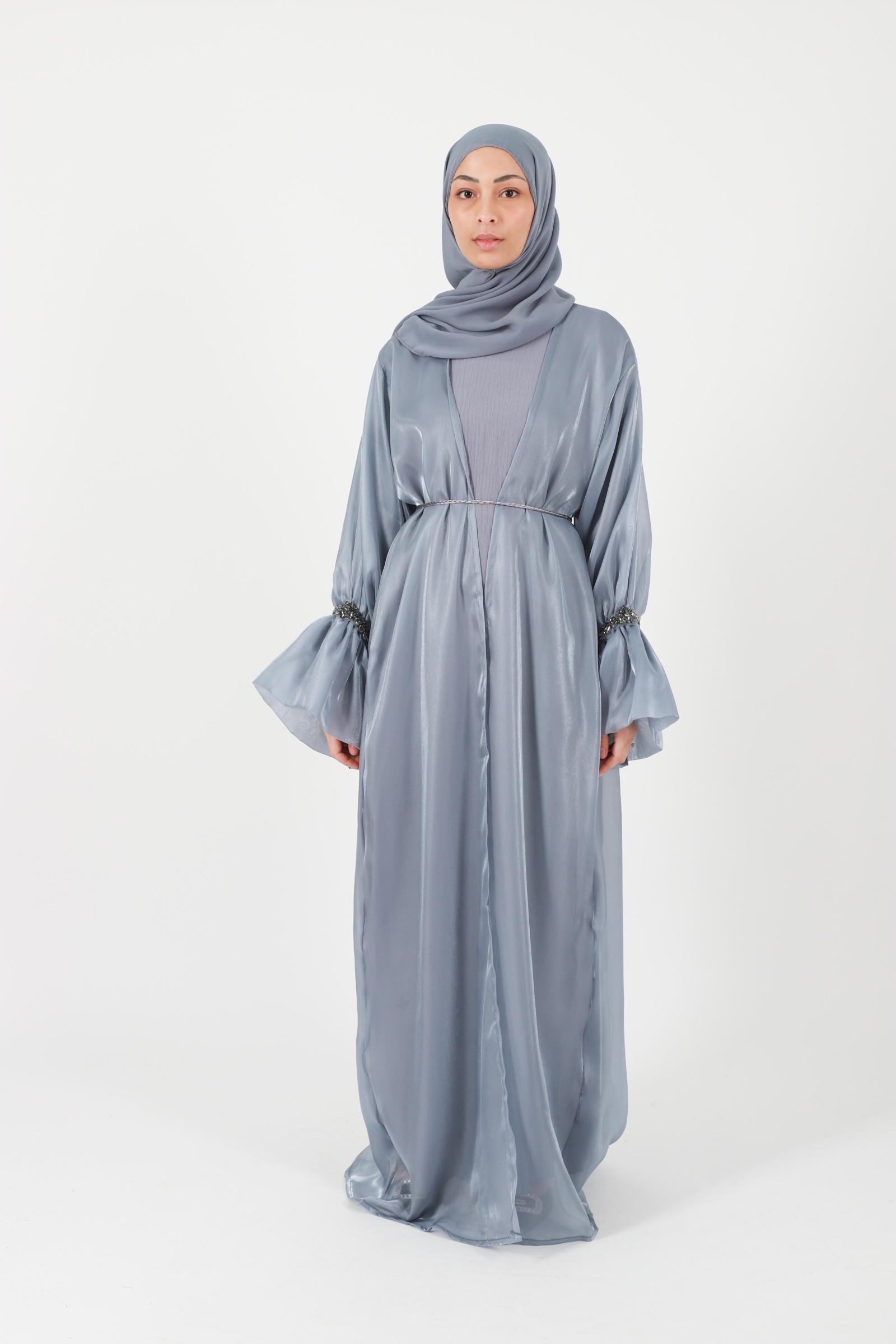 Opt for the Abaya Kimono Dubai to celebrate Eid 2024 with elegance