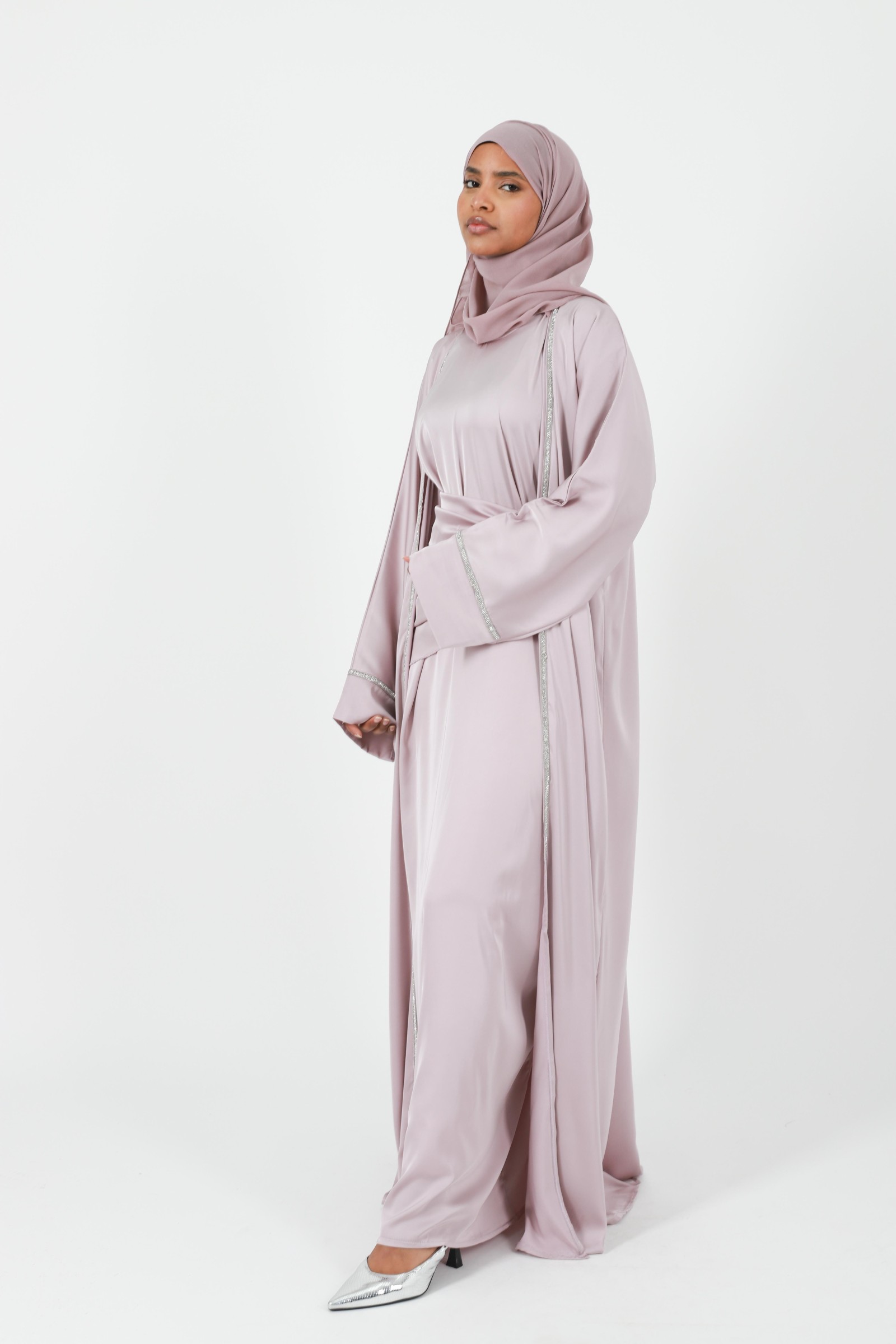 Abaya dubai party outfit for modest and elegant Muslim women