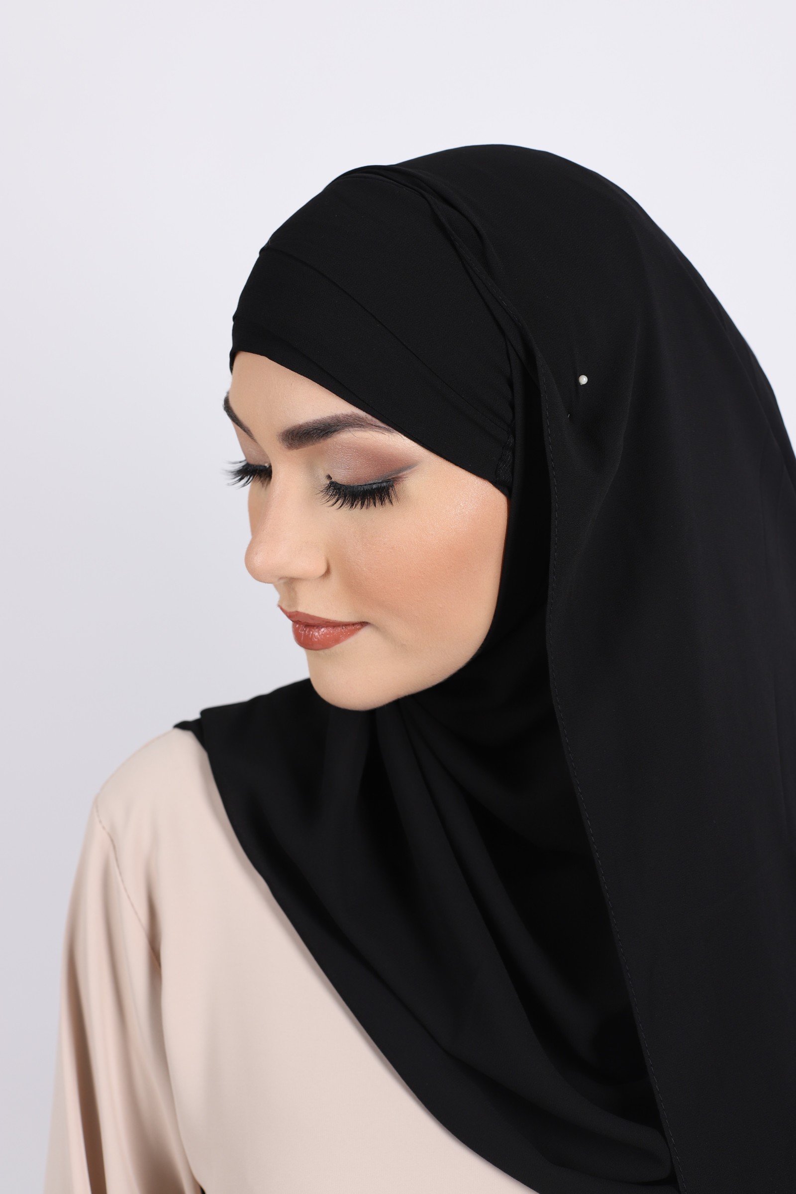 Hijab prêt à enfiler noir pas chère pour femme  hidjab muslim