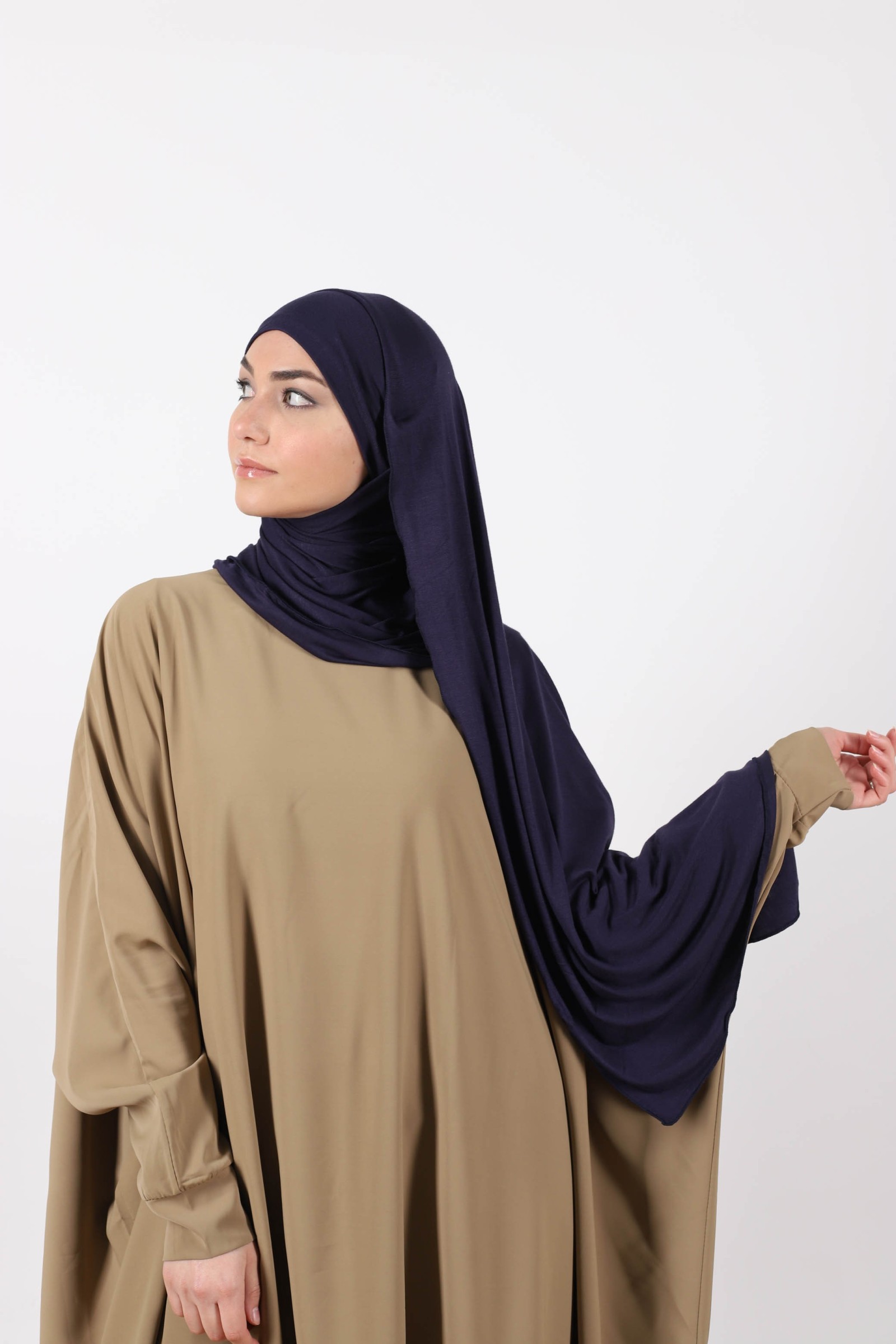 Hijab a enfiler bleu marine