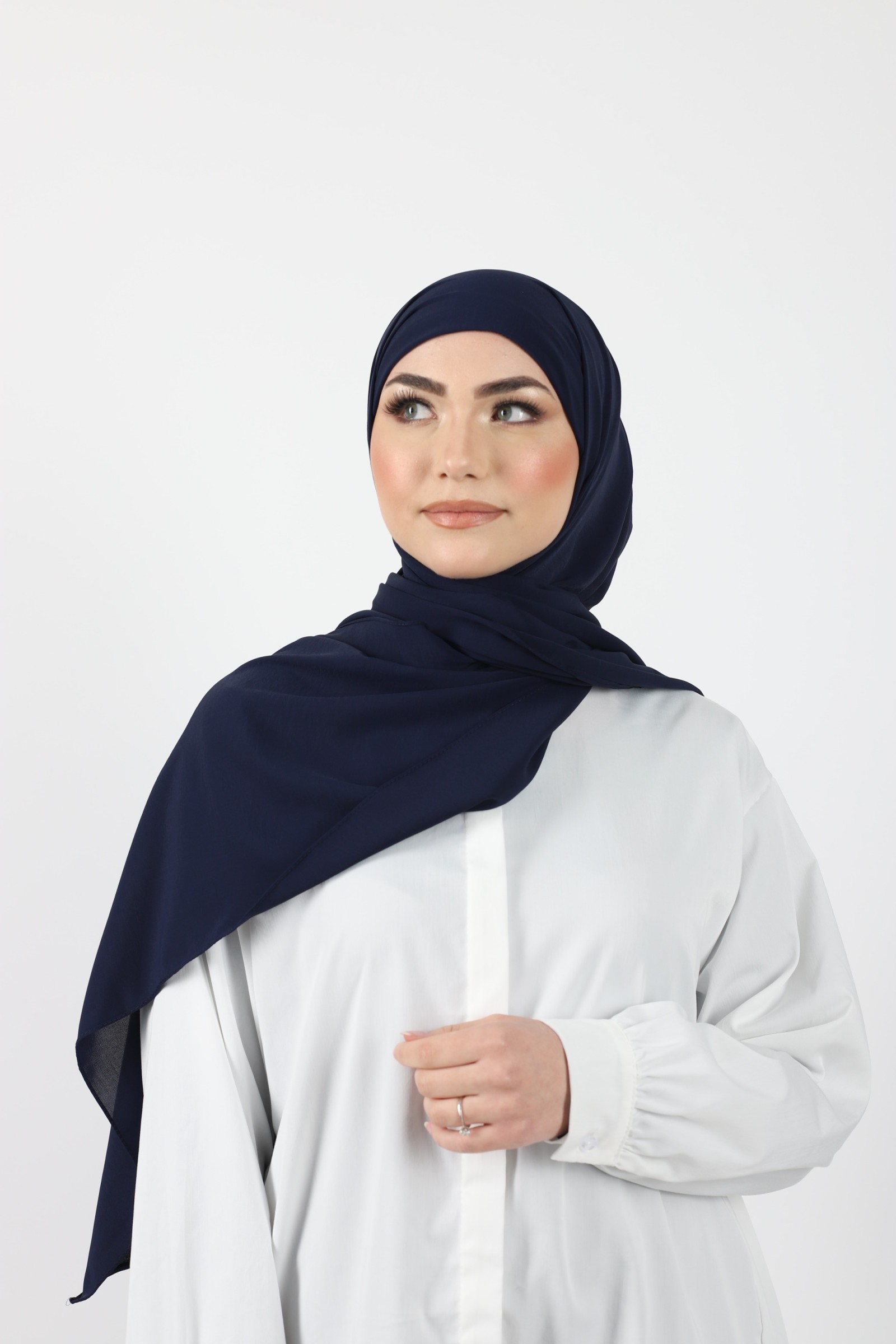 Hijab enfilable bleu marine
